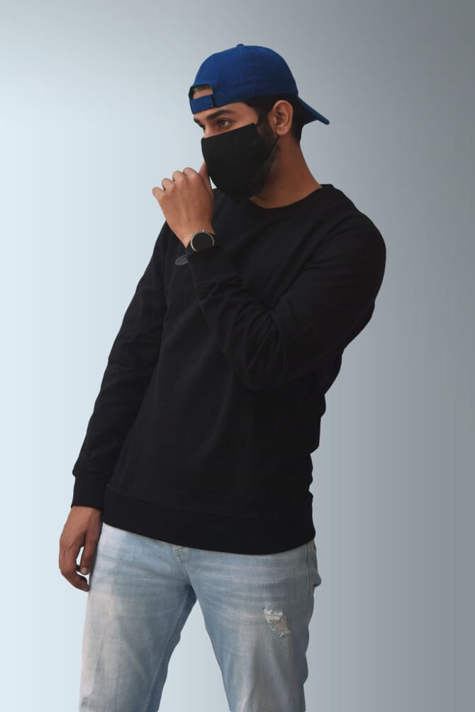 Black Sweatshirt Kommet