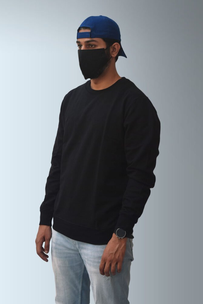 Black Sweatshirt Kommet