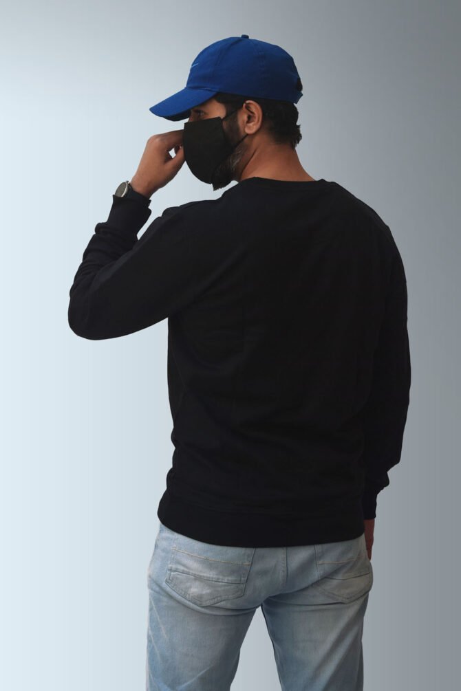 Black Sweatshirt Kommet