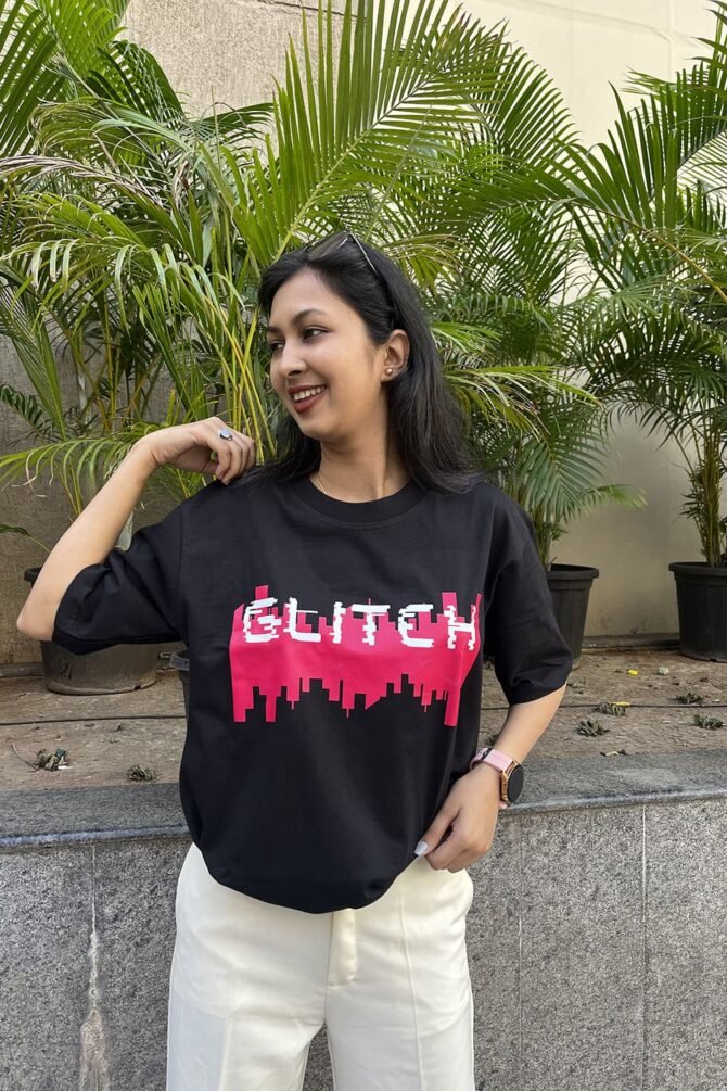 Glitch Black Oversized T-Shirt Kommet