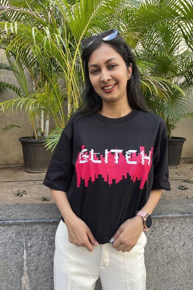 Glitch Black Oversized T-Shirt Kommet