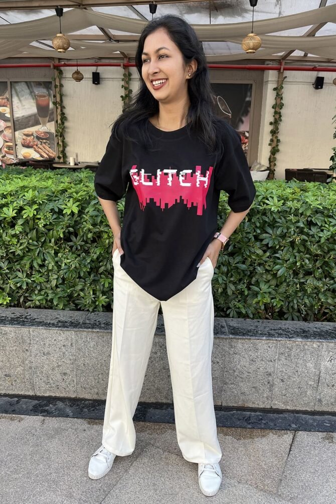 Glitch Black Oversized T-Shirt Kommet